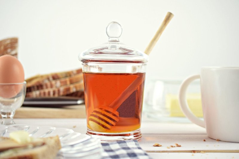 Dlaczego warto spożywać miód?